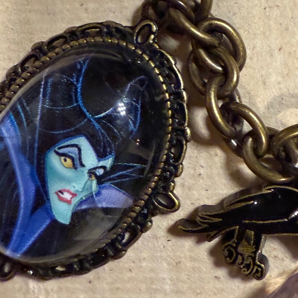 Maleficent Raven Cameo Charm Bracelet Earrings Set Disney Villain